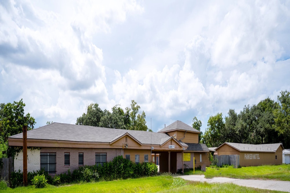 Capital O Parker Motel Clute Jackson Tx 332