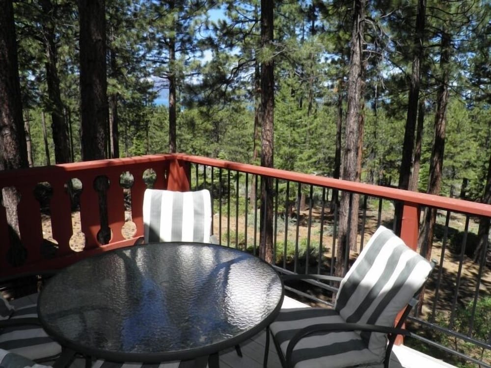 1210 Timber Lane