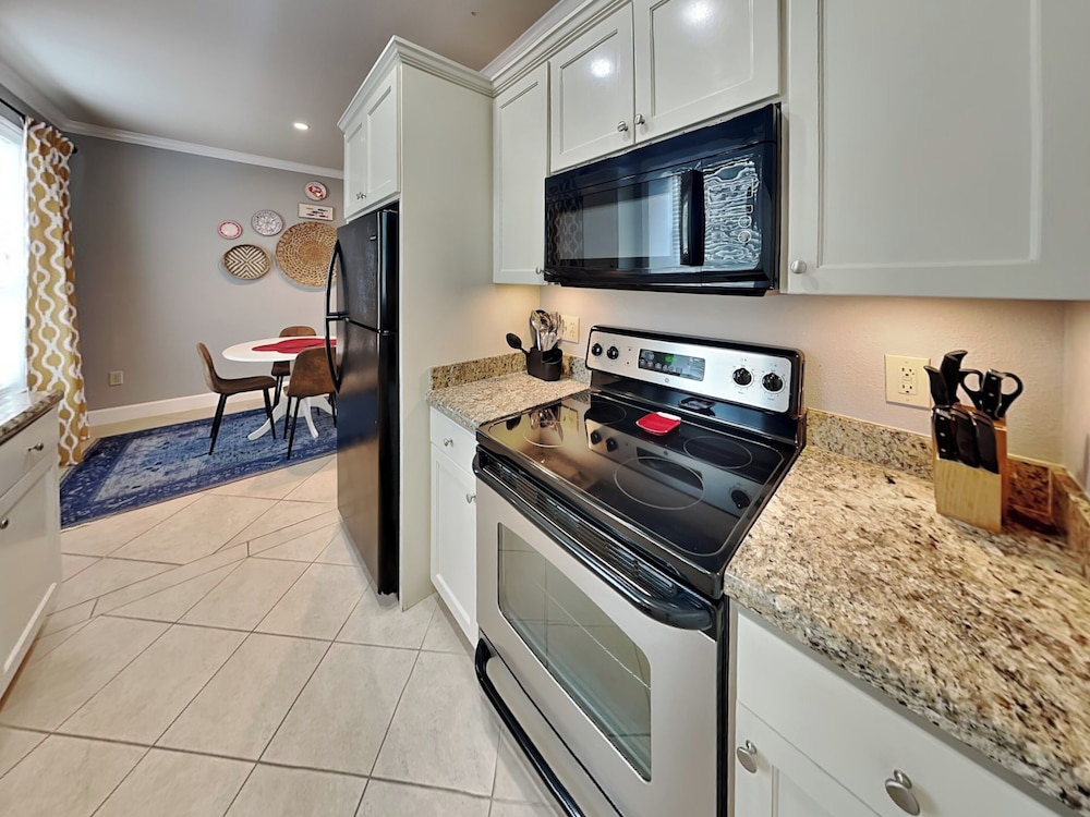 Coastal Cabana by Ryson Vacation Rentals