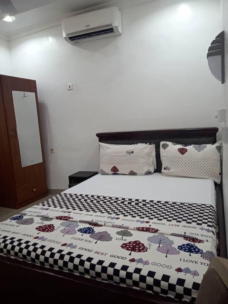 Joh Ann Western Guest view 2