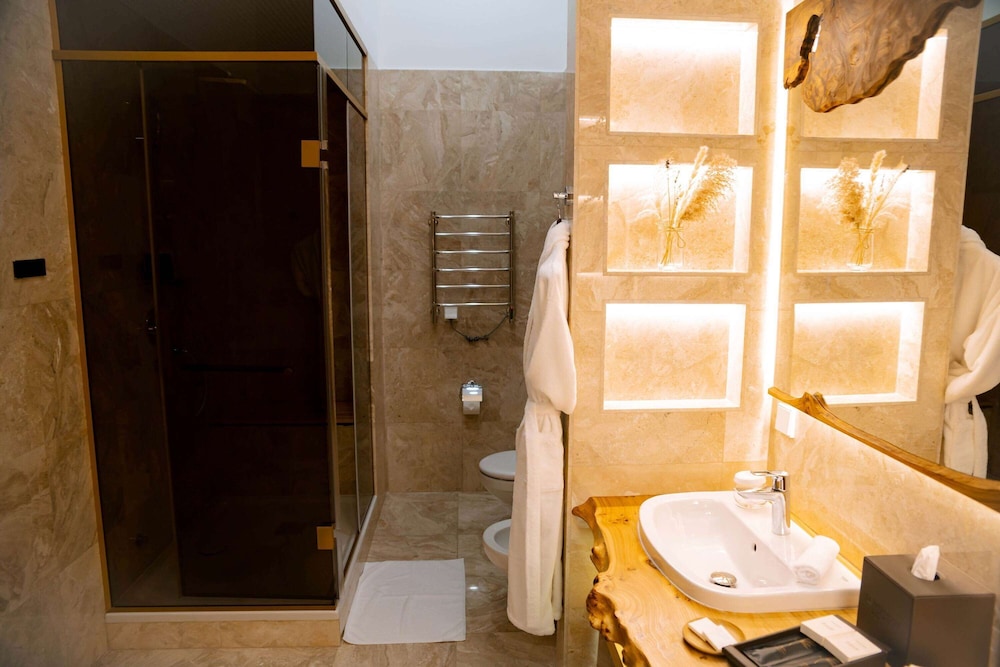 Wyndham Residences Aqkol