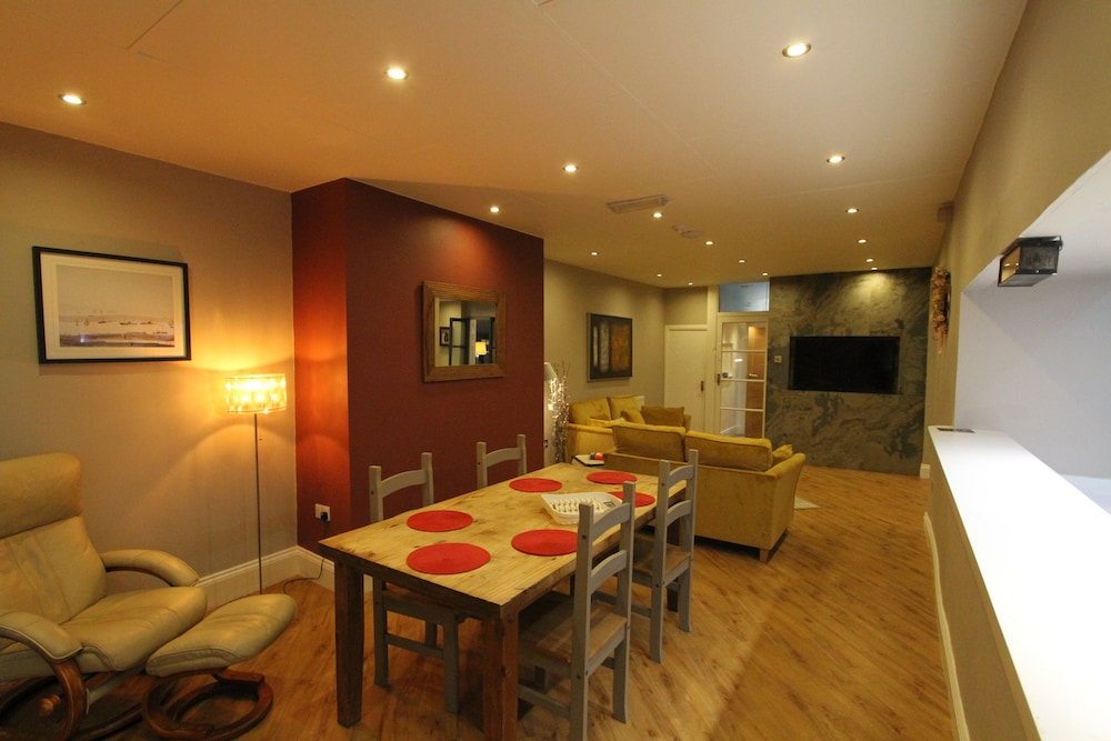 Amadeus Apartments