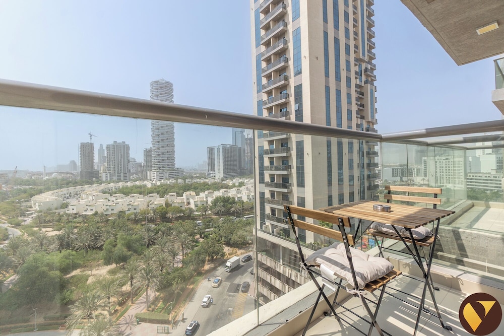 Stylish Peaceful in JVC full Amenities