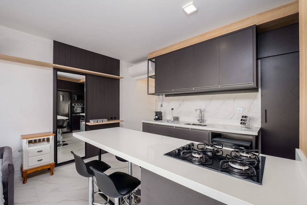 High Standard Studio on the Sand in Floripa Irb205