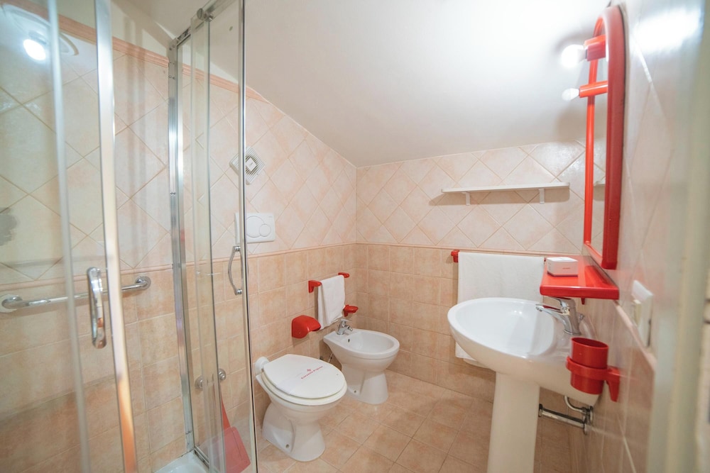 Villa 1 Sunset with Pool on Seashore