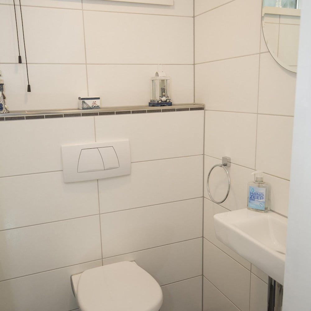Sint Maartenszee: Renovated Family Retreat