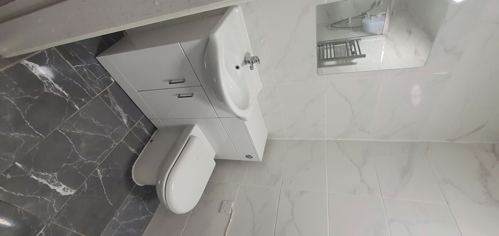 Luxury 2 Bedroom Apartment
