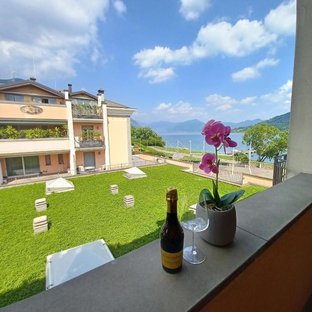 Promenade Luxury View
