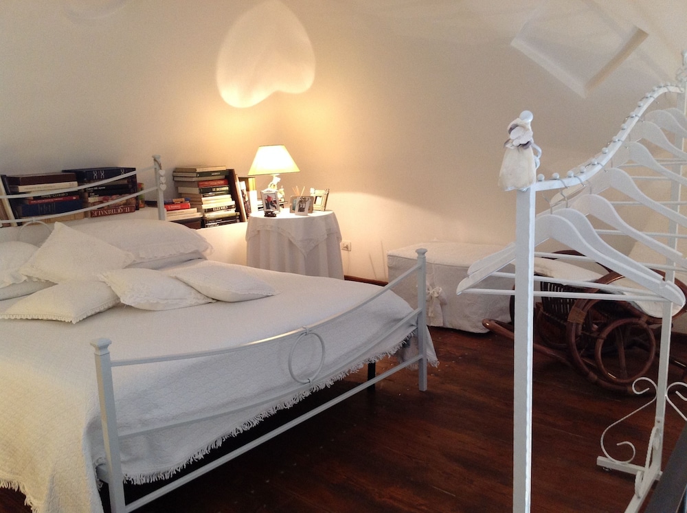 B&B Michelangeli - Private Parking view 5