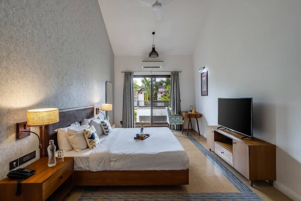 Villa Ayana 5bhk With Pool and Near the Beach