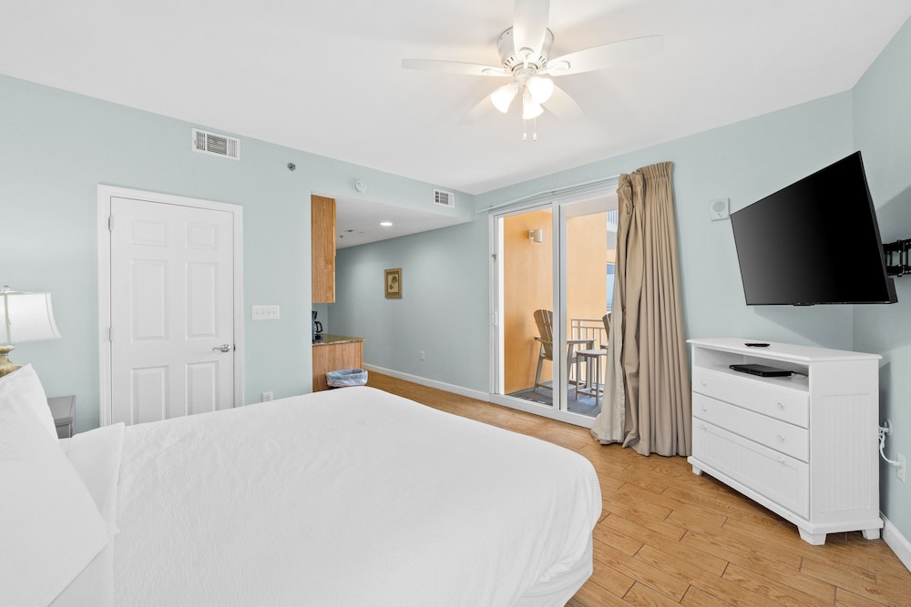 Splash Beach Resort by Panhandle Getaways