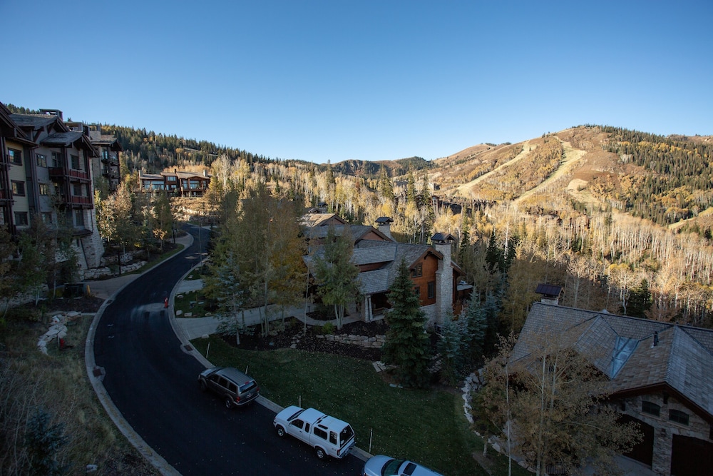 Flagstaff Lodge at Deer Valley Resort - Four Bedroom Residence #507 4 Condo