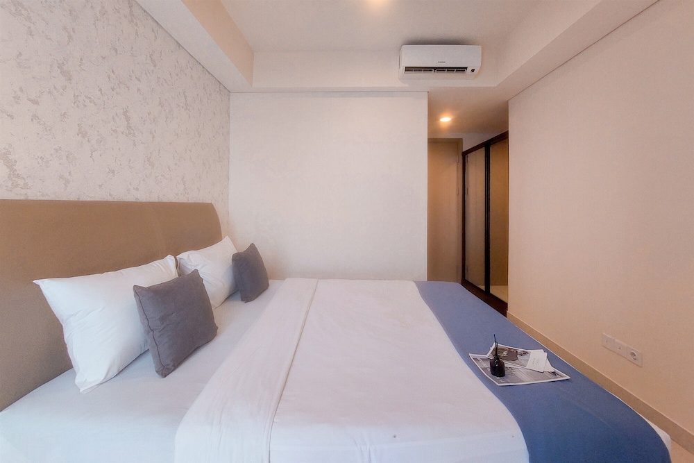 Best Location 1BR Apartment at Gold Coast PIK