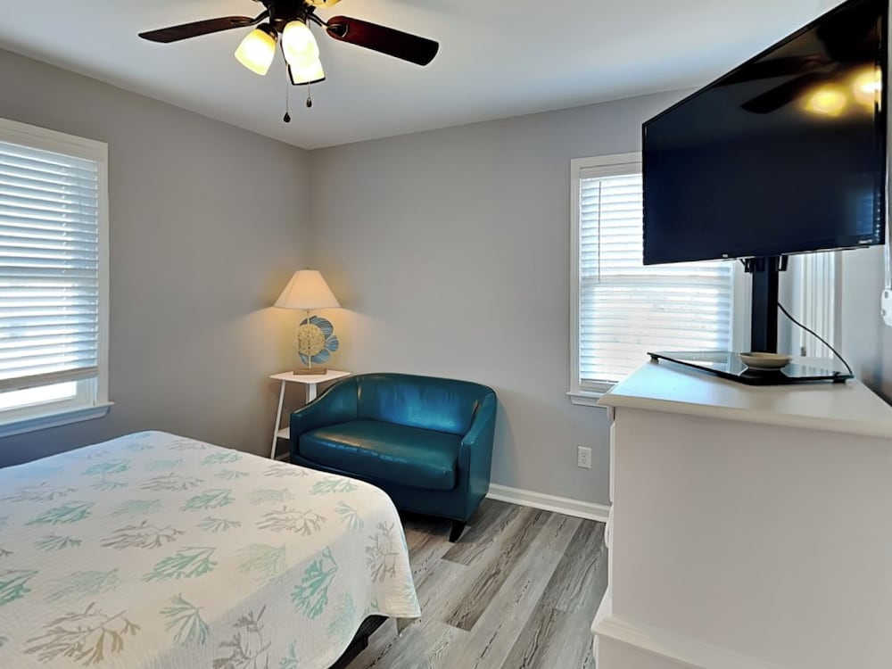 Sea Chase by Topsail Realty