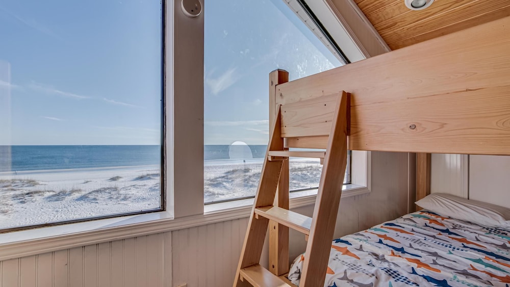 Triple Seas by Southern Vacation Rentals