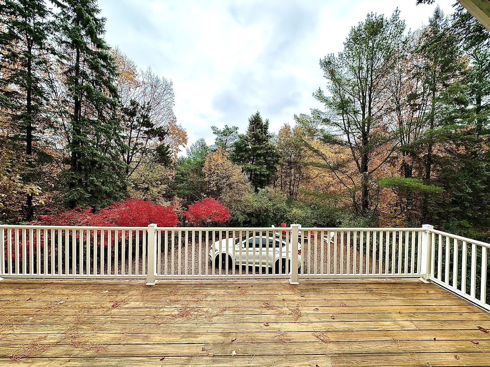 3BDR Home by Torch Lake Sandbar 11931