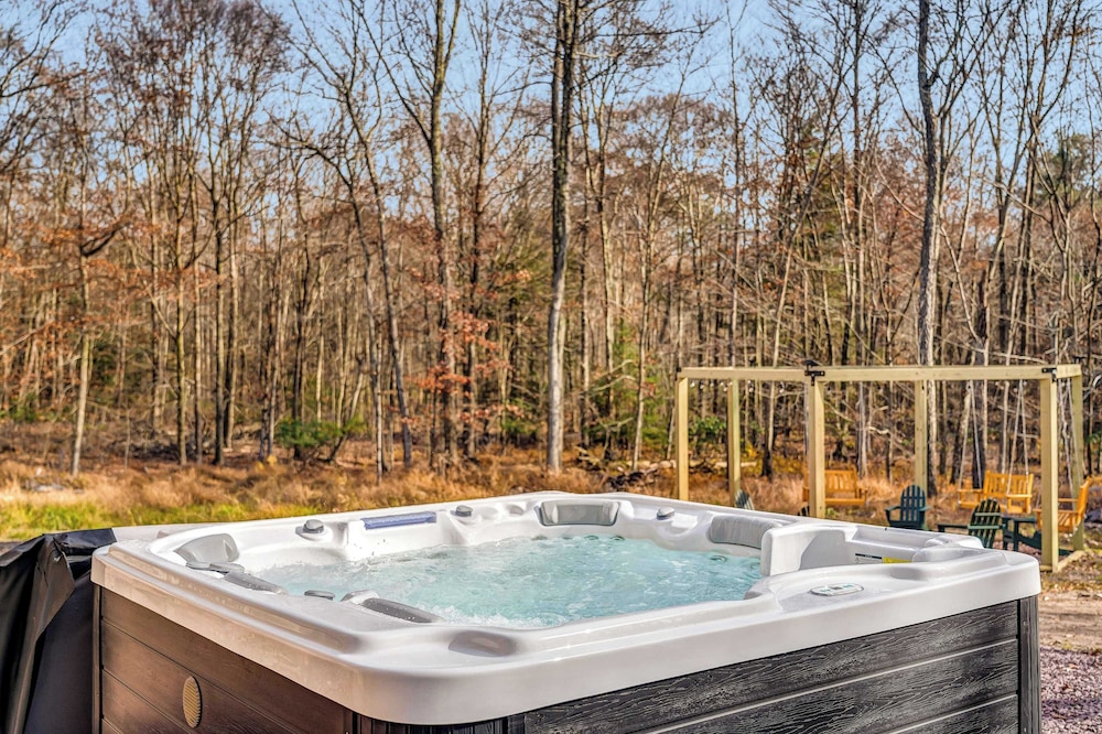 Grand Timber by Avantstay Indoor Pool, Sports Court, Game Room, & More!