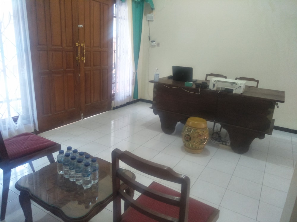 Photo 9