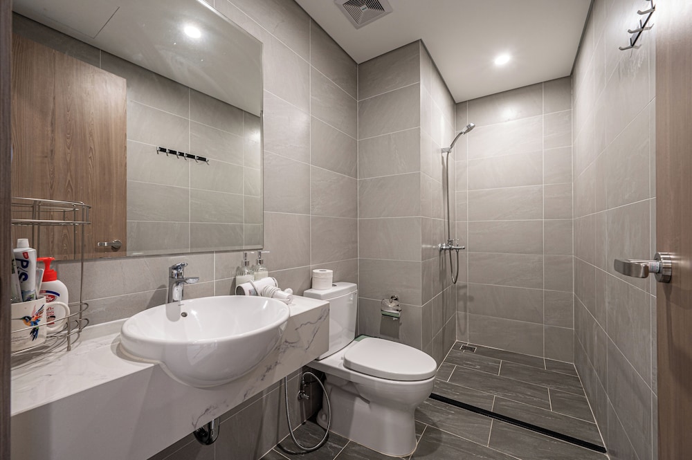 LA Nest 1BR River View Near Vincom