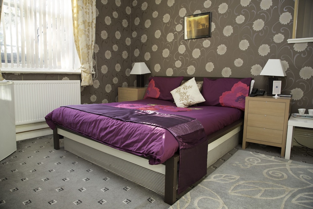 Ashfield Hotel