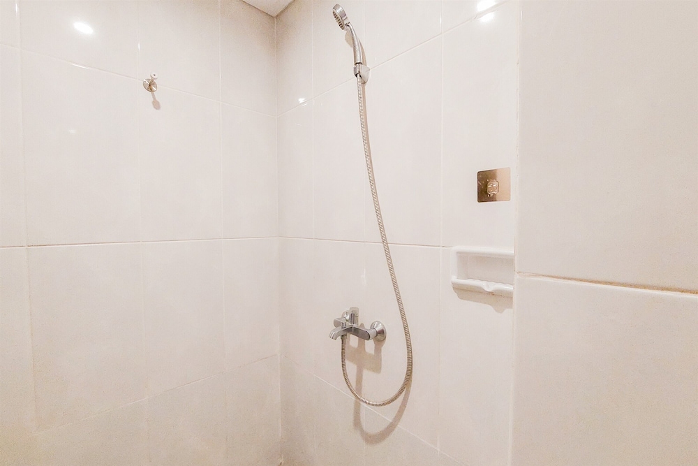 Simply Look Studio At Serpong Garden Apartment
