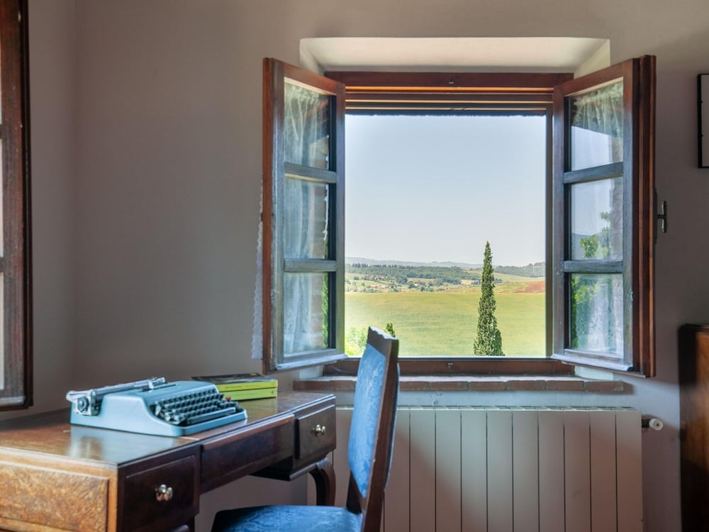 Apartment in Tuscany With Pool & BBQ