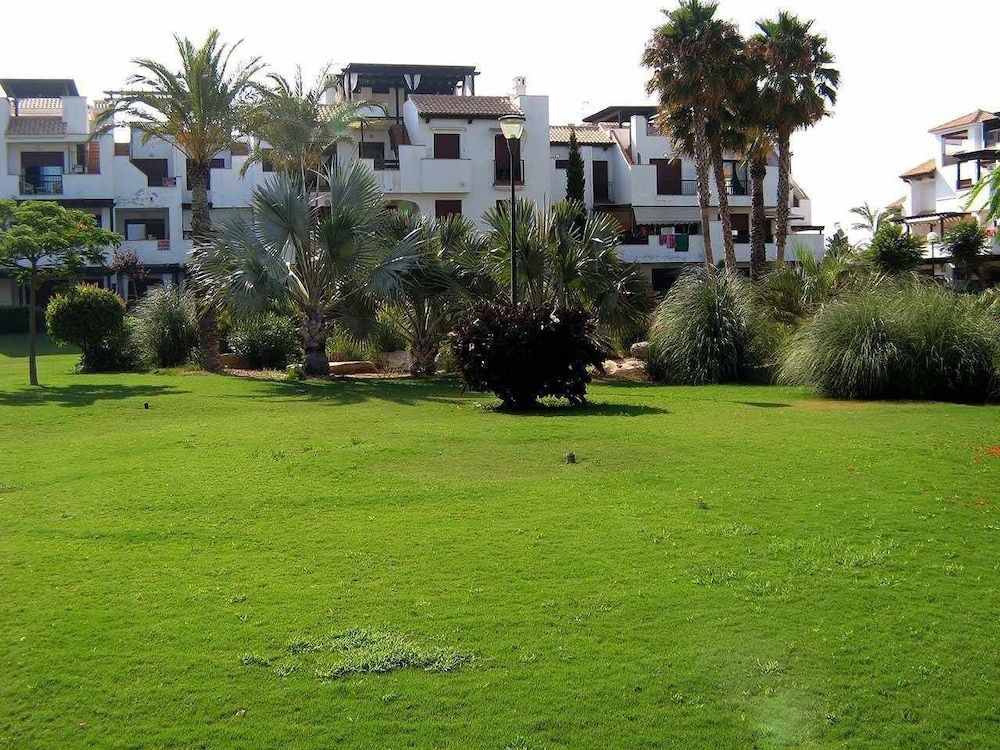 VenAVera C10A - Ground floor Garden 3Bedrooms/2Baths Beachfront, WIFI