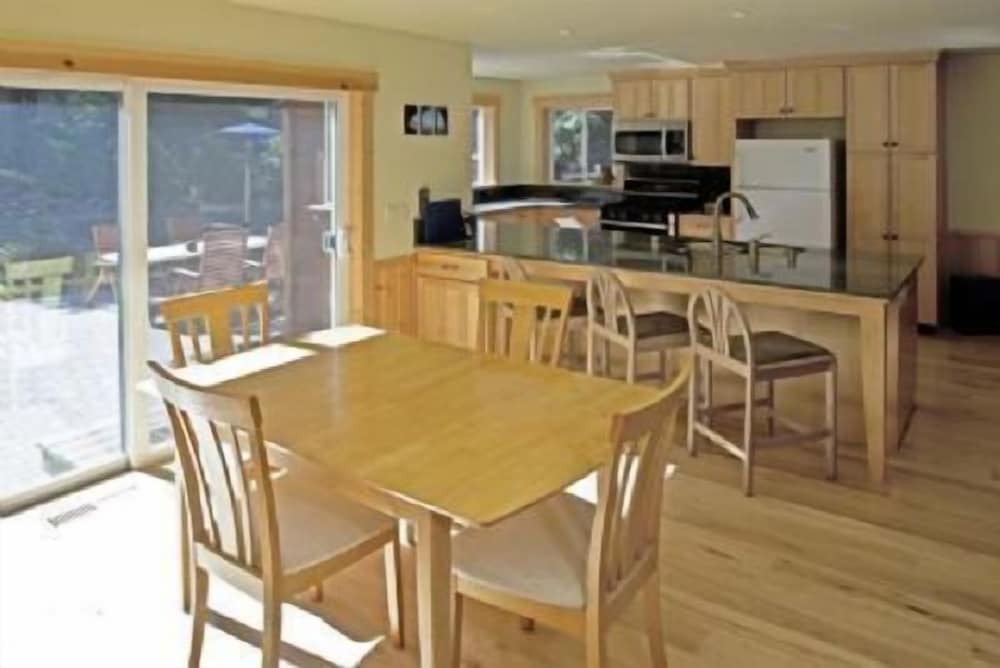 Lake Tahoe Vacations - Pine Needle Meadows - Property Image 13