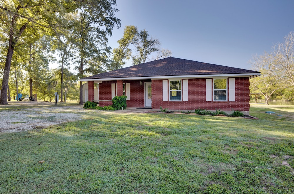 Huntsville Home w/ Boat Dock on Trinity River! view 4