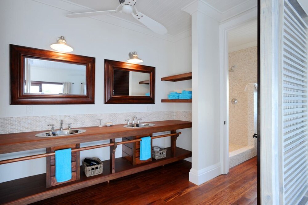 Beachside Beauty: Brand New Home With Pool