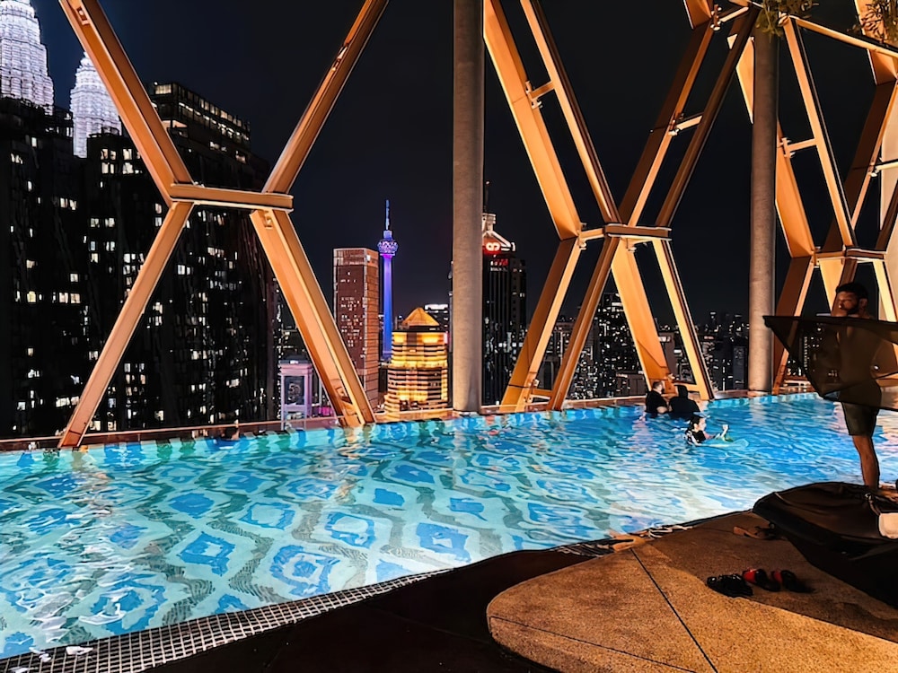 Scarletz Suites KLCC by Emily in Town