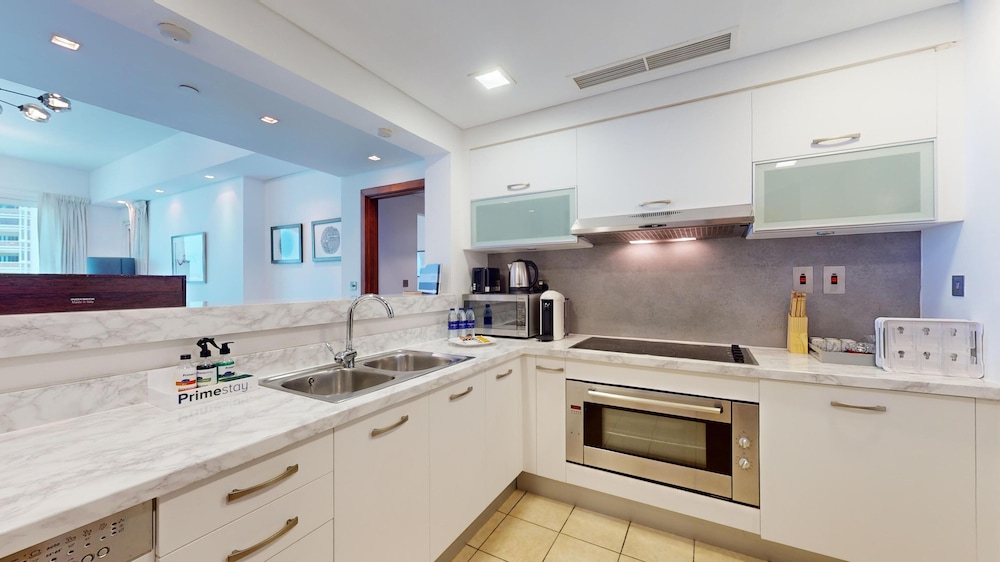 Primestay - Marina Residences Palm Dubai