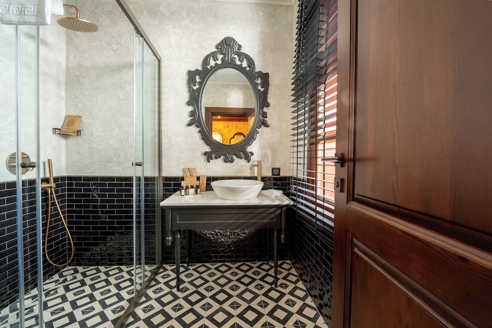 Belmondo Süitler - Image 142