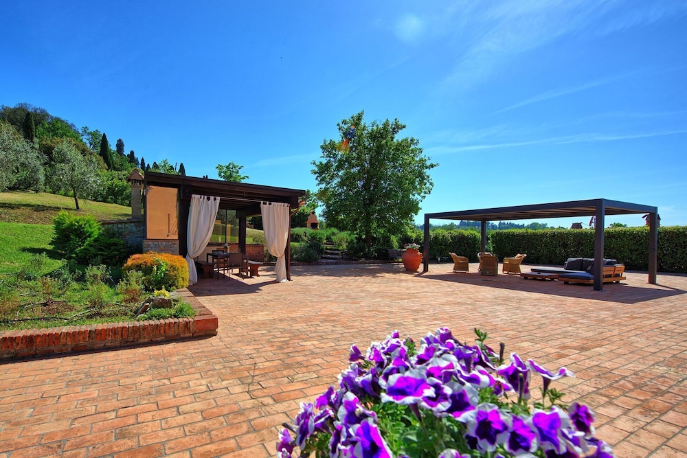 Villa Nora
