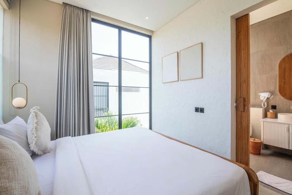 Modern 2BR Villas 5-min Walk to Canggu Beach