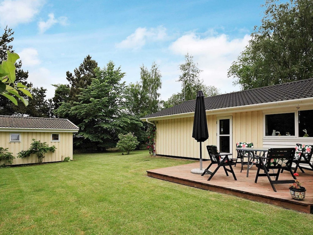 6 Person Holiday Home in Gilleleje-by Traum