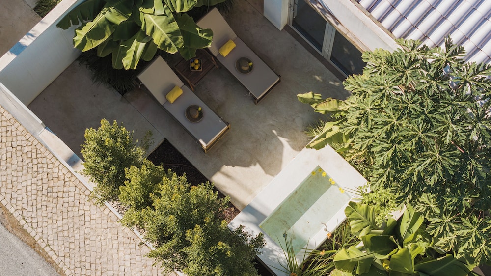 Laranjal Farm House