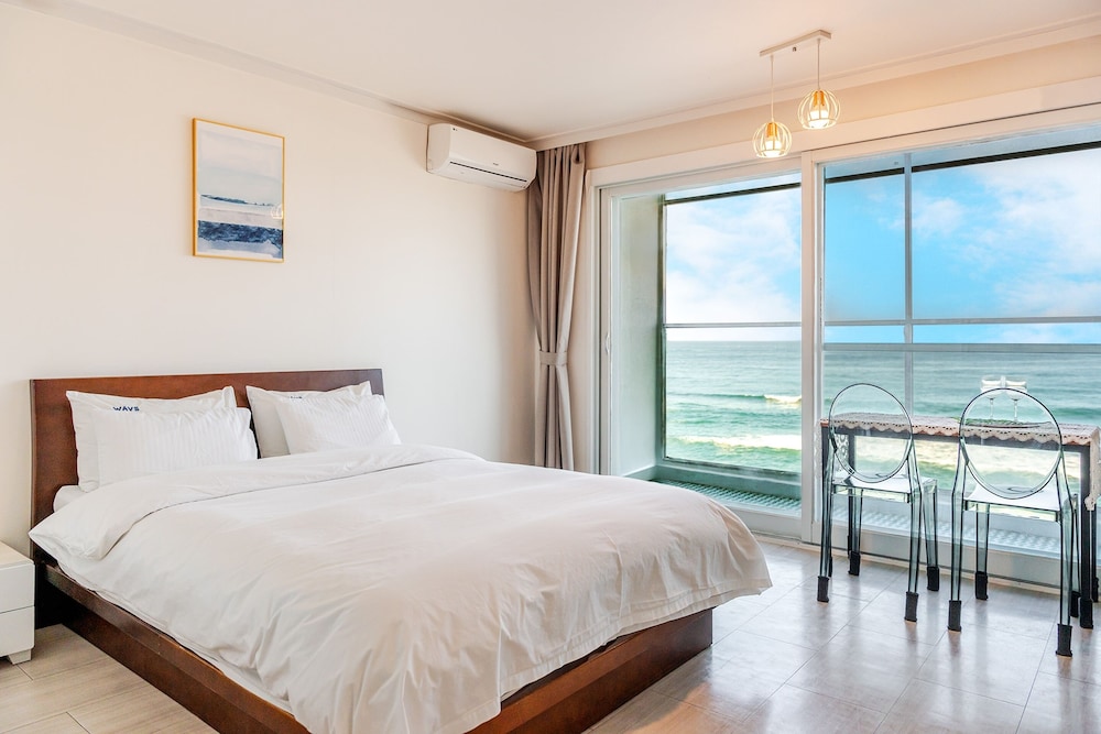 Goseong The Wave Pension