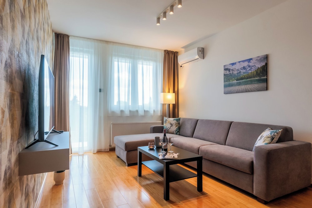 TESLA Residence Subotica