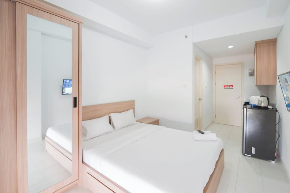 Studio Patraland Urbano Apartment
