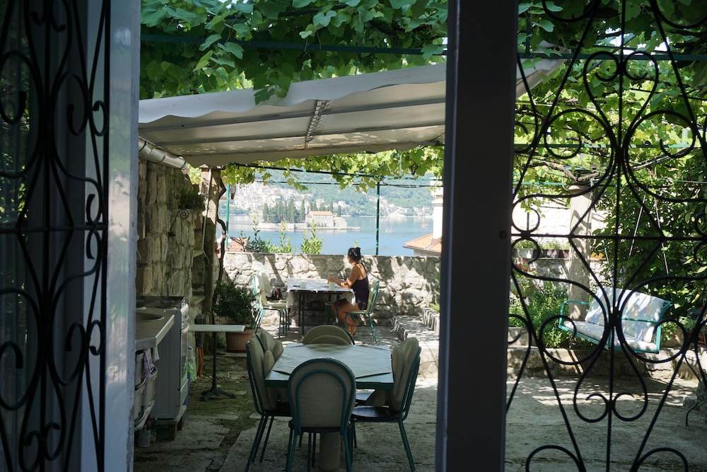 Guesthouse Dragutinovic photo 5