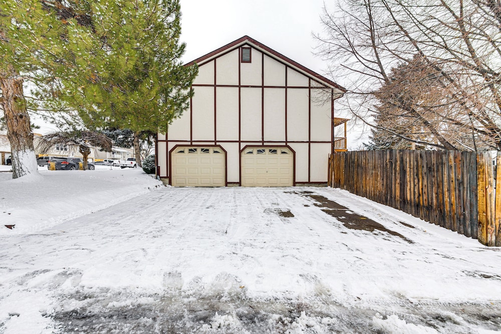 Fenced Yard, Patio: Family-friendly Pocatello Home