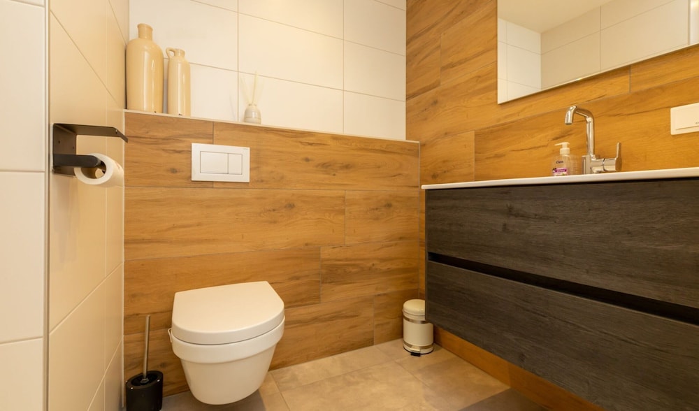 Cozy Apartment in Street of Westkapelle view 5