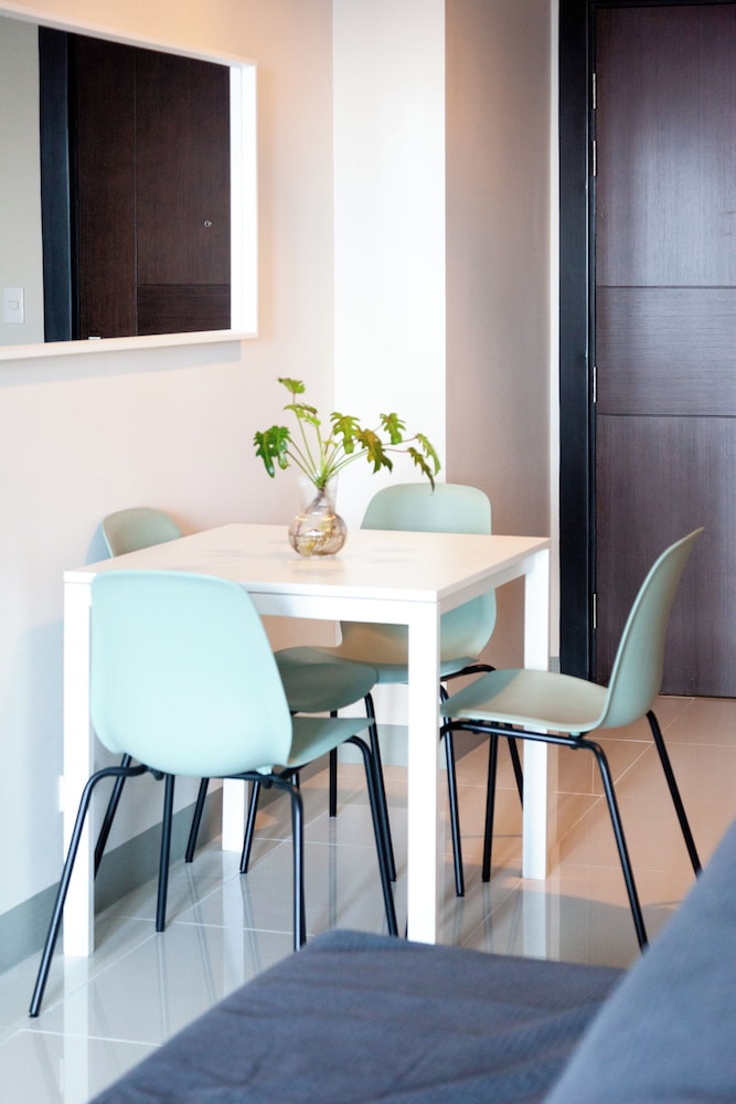Uptown Park Suites Tower 2