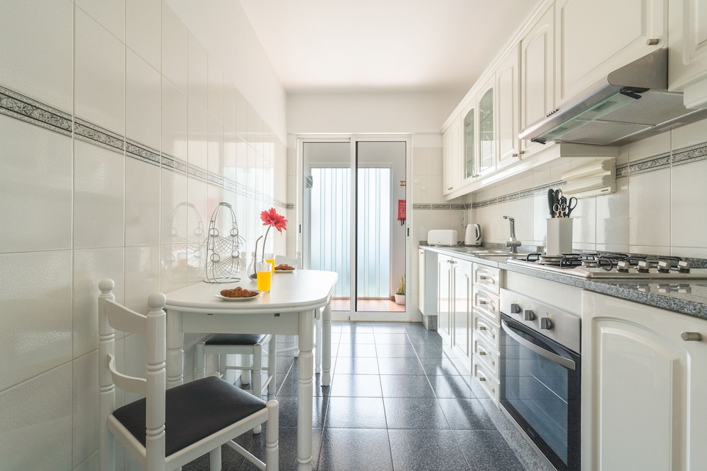 Strelitzia Apartment by Altantic Holiday