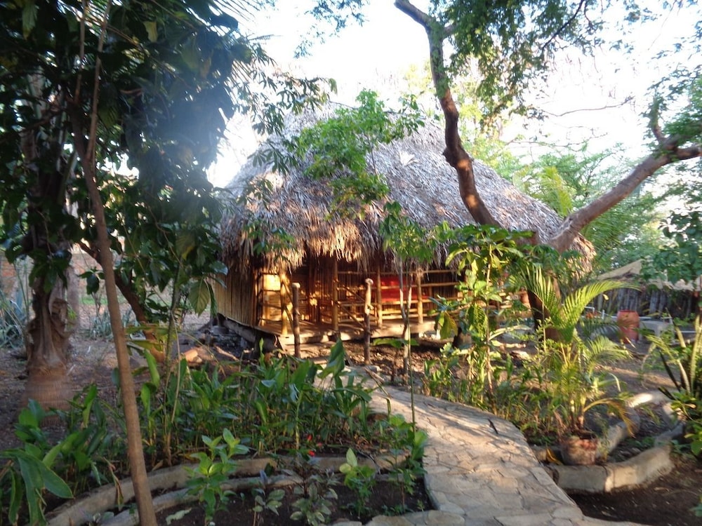 Hotel La Barca De Oro - Hostel