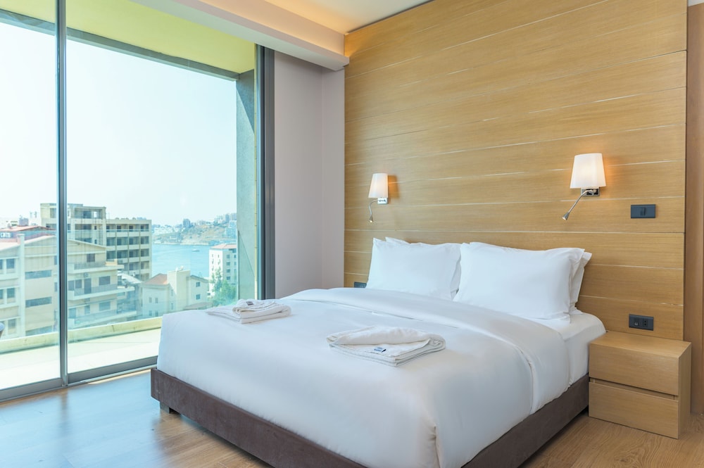 Jounieh Living - Residences by Local Host