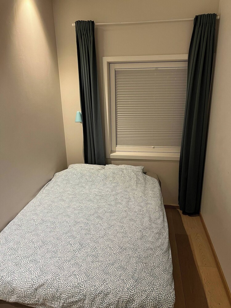 Stylish Seaview 4 Beds Central Apartment Sorenga
