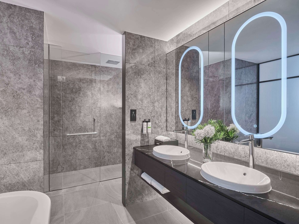 Pullman Singapore Hill Street 17