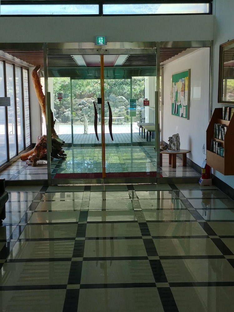 Geomunoreum Hostel